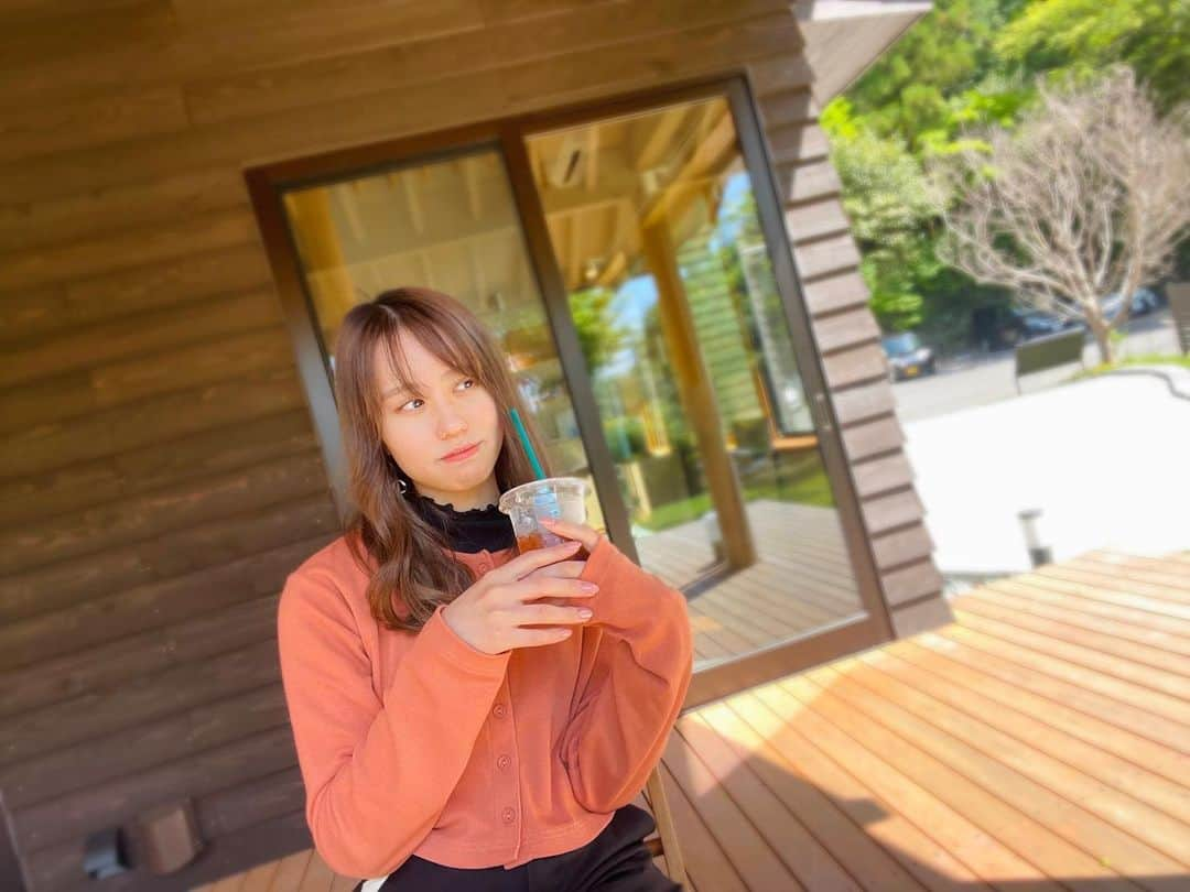 端田三奈未さんのインスタグラム写真 - (端田三奈未Instagram)「限りなく山派⛰️  #隠居 欲 #垂玉温泉  #垂玉温泉瀧日和  #タマカフェ  #瀧日和 #熊本観光 #千人隠れの岩 #湧水茶屋　 #阿蘇カフェ  #阿蘇ランチ巡り　 #南阿蘇カフェ  #南阿蘇ランチ  #gw思い出 #緑のある暮らし」5月8日 20時00分 - scr_mi