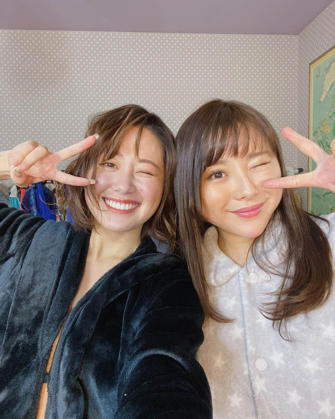 白波瀬海来さんのインスタグラム写真 - (白波瀬海来Instagram)「.  ✨ピラミッドGALS✨ みんな週刊ポストのデジタル写真集は見てくれたかな？💜 それぞれ個々にもデジタル写真集を出させてもらってるからCheckしてね😉  🌟掲載情報🌟  ✅デジタル写真集　発売中❣️ 週刊ポスト【美女ボディボーダー白波瀬海来 潮騒に抱かれて】 ※アカウントのリンクから購入可能です🕊  ✅週刊ポスト【ピラミッドGALS】 ※こちらのデジタル写真集も発売中！  #週刊ポスト #写真集 #デジタル写真集 #白波瀬海来 #アーティストハウスピラミッド #グラビア #グラビアアイドル #女優 #タレント #ボディボード #bodyboard #美容 #nails #surf #surfing #training  #roxy #roxyjapan #sabbiasurf #bikini」5月8日 20時09分 - kyra.97