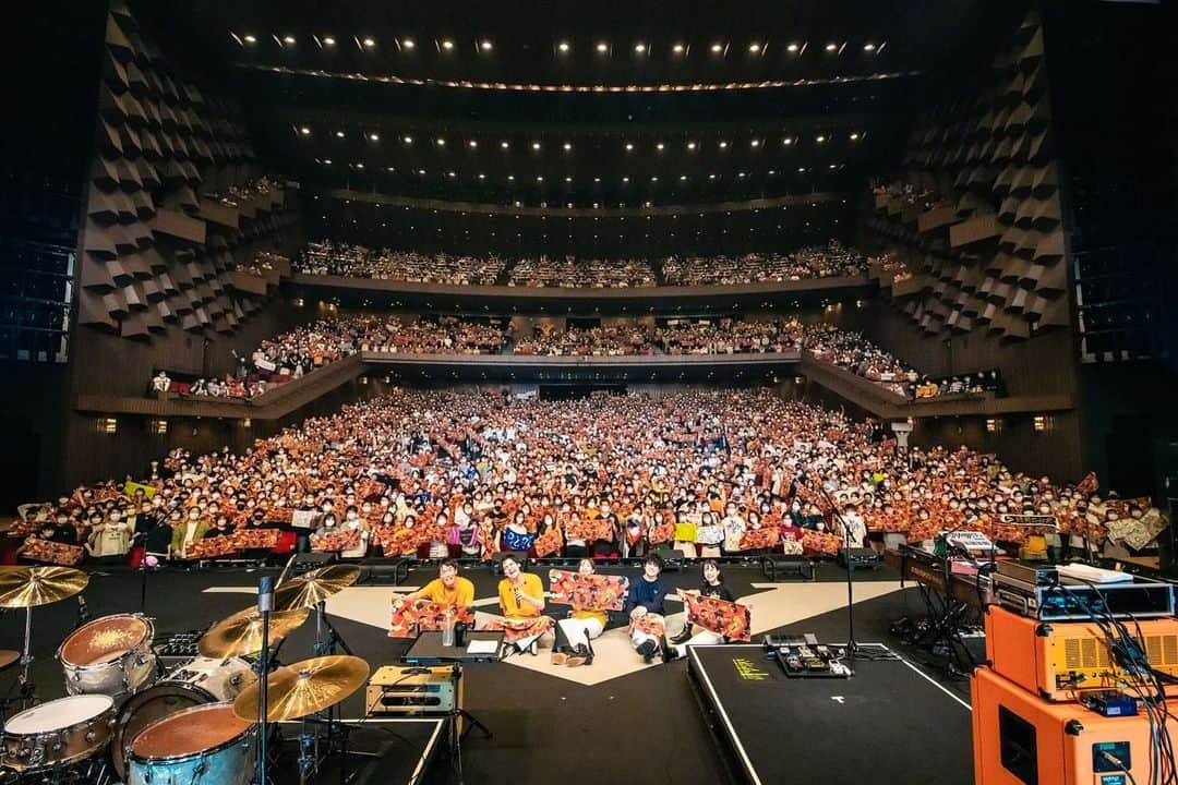 長屋晴子さんのインスタグラム写真 - (長屋晴子Instagram)「大阪day1 ありがとを✌🏻 キャッチボールはじめました⚾️  #Actortour2022 📷 by @hysmaco」5月8日 12時25分 - haruyama_555