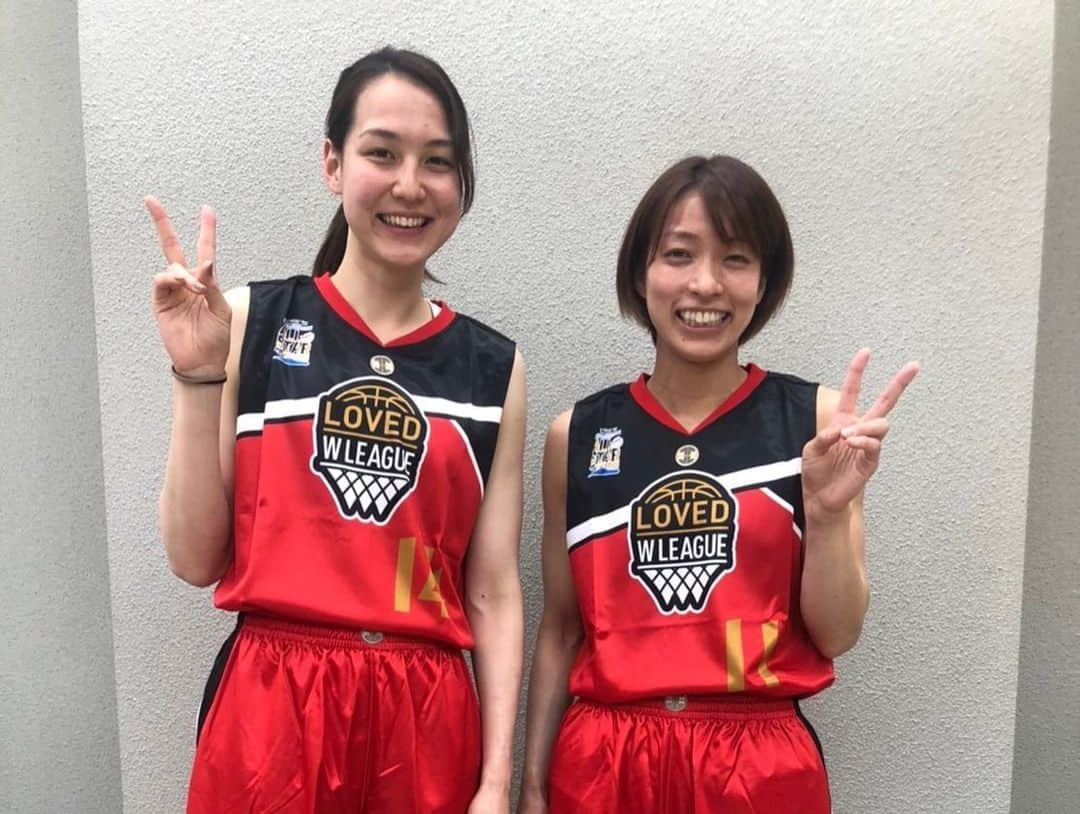 篠崎澪さんのインスタグラム写真 - (篠崎澪Instagram)「2022.ALLSTAR 2日間最高に楽しかったです‼︎ 会場にお越しくださったファンの皆様、 テレビで見て下さったファンの皆様 本当にありがとうございました😊 Wリーグの素晴らしい仲間と最後一緒プレーができて 本当に幸せでした‼︎ 最高な思い出をありがとうございました🥹 またみなさんにお会いできることを楽しみにしています‼︎」5月8日 14時54分 - siiiiiiiii11