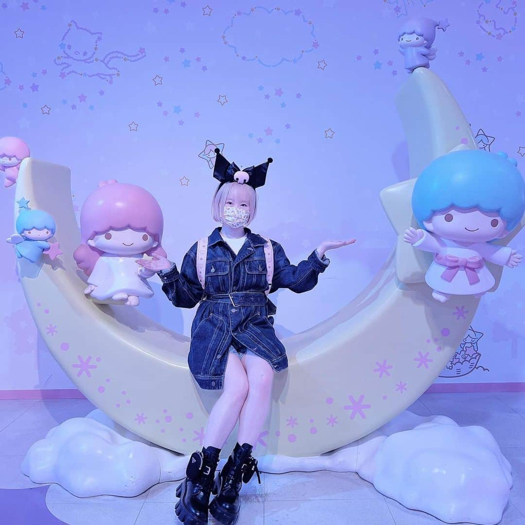 みのりんのインスタグラム：「I went to Sanrio Puroland for the first time in my life!!!! I definitely need to make a video there sometime 😍 Everything was just too cute! サンリオピューロランドデビューしたよ！初めてだったんだけど、すべてがかわいすぎた💕  #sanrio #puroland #さんりおぴゅーろらんど #さんりお」