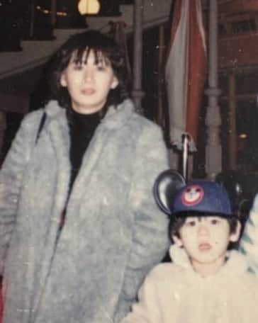 小林尊のインスタグラム：「blurry but a clear memory. Happy Mother’s Day❤️ ボヤけてるけど、クリアな想い出」