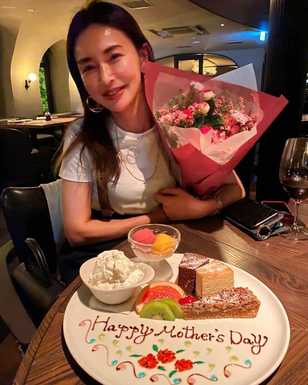 長谷川京子さんのインスタグラム写真 - (長谷川京子Instagram)「Happy Mother's Day❤️  #happymothersday」5月9日 0時15分 - kyoko.hasegawa.722