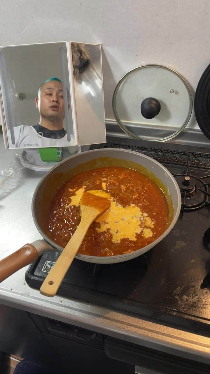大村ジーニアスのインスタグラム：「バターシーフードカレー⭐︎」