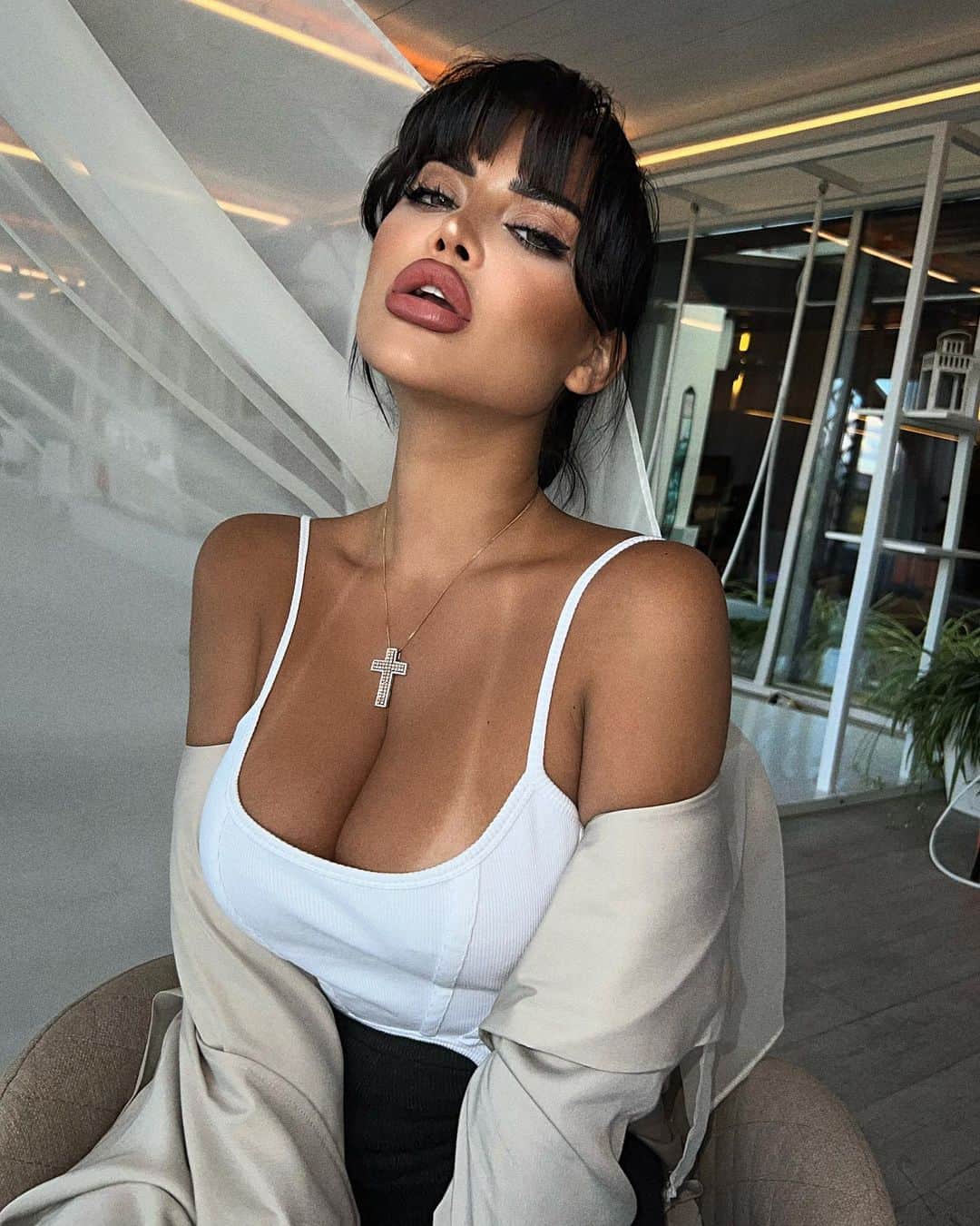Nita Kuzminaのインスタグラム：「Мяу..🐾🐾 (листай)」