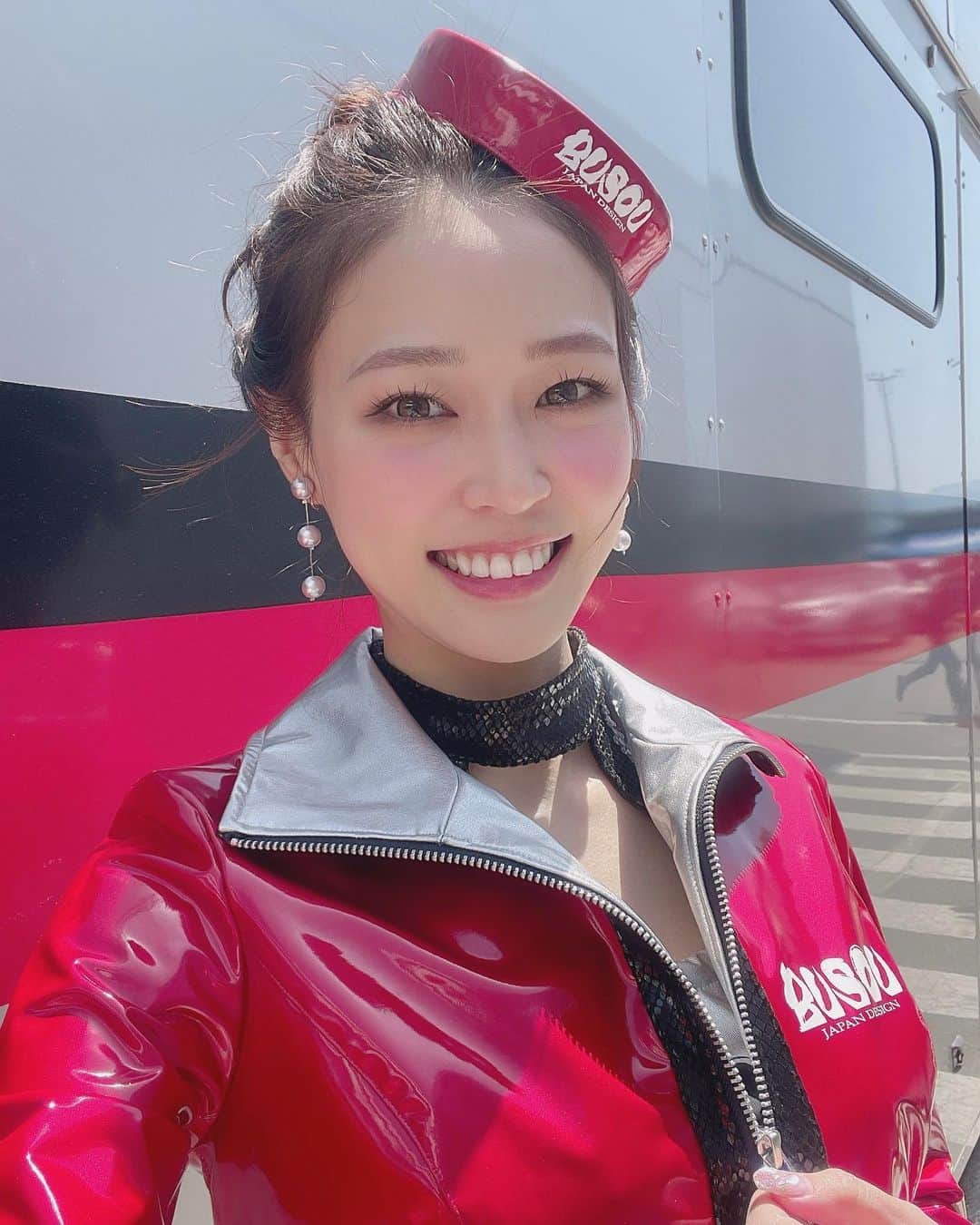 橘香恋のインスタグラム：「おはようございます🥰 ⁡ 前回の投稿に イイネとコメントありがとうございます💗 ⁡ ⁡【お知らせ】 ⁡ ⁡5月14日（土）15日（日） ⁡NISSANサティオ佐賀本店様 グランドオープンおめでとうございます🎈 BUSOUサーキットレディとして グランドオープン記念フェアの⁡お手伝いをさせていただきます❣️ ⁡ ⁡詳細分かり次第ストーリーやTwitterにてお知らせします🤝🏻 ⁡ ⁡ ⁡愛知県から遠いので 皆様来てくださるかちょっぴり不安ですが ⁡初めての佐賀県を満喫してきます✨ ⁡ ⁡お会いできることを心待ちにしております😘🫶🏻 ⁡ ⁡ ⁡ ⁡ ⁡ ⁡ ⁡ ⁡」