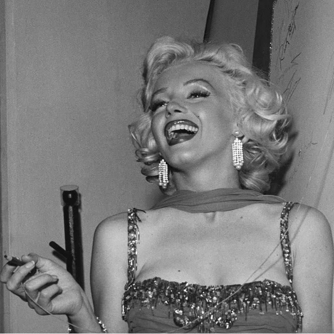 マリリン・モンローさんのインスタグラム写真 - (マリリン・モンローInstagram)「Most beautiful smile 🖤」5月10日 8時43分 - welovemarilyn