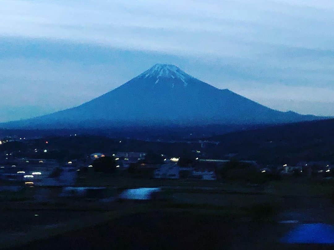 ほんこんさんのインスタグラム写真 - (ほんこんInstagram)「#富士山 #mtfuji #ほんこん」5月10日 19時00分 - hongkong2015_4_9