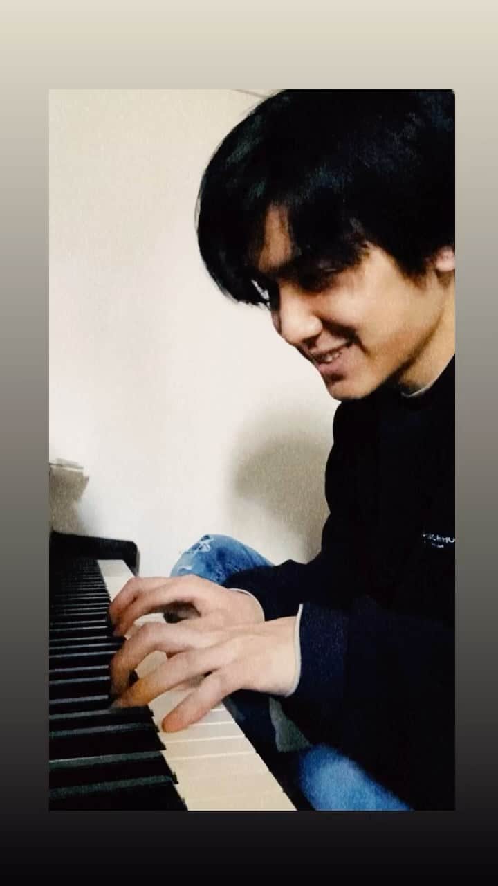 のインスタグラム：「smile:)」