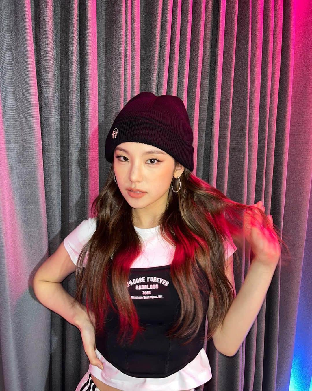 ITZYさんのインスタグラム写真 - (ITZYInstagram)「빈틈 파이터🥊」5月10日 20時34分 - itzy.all.in.us