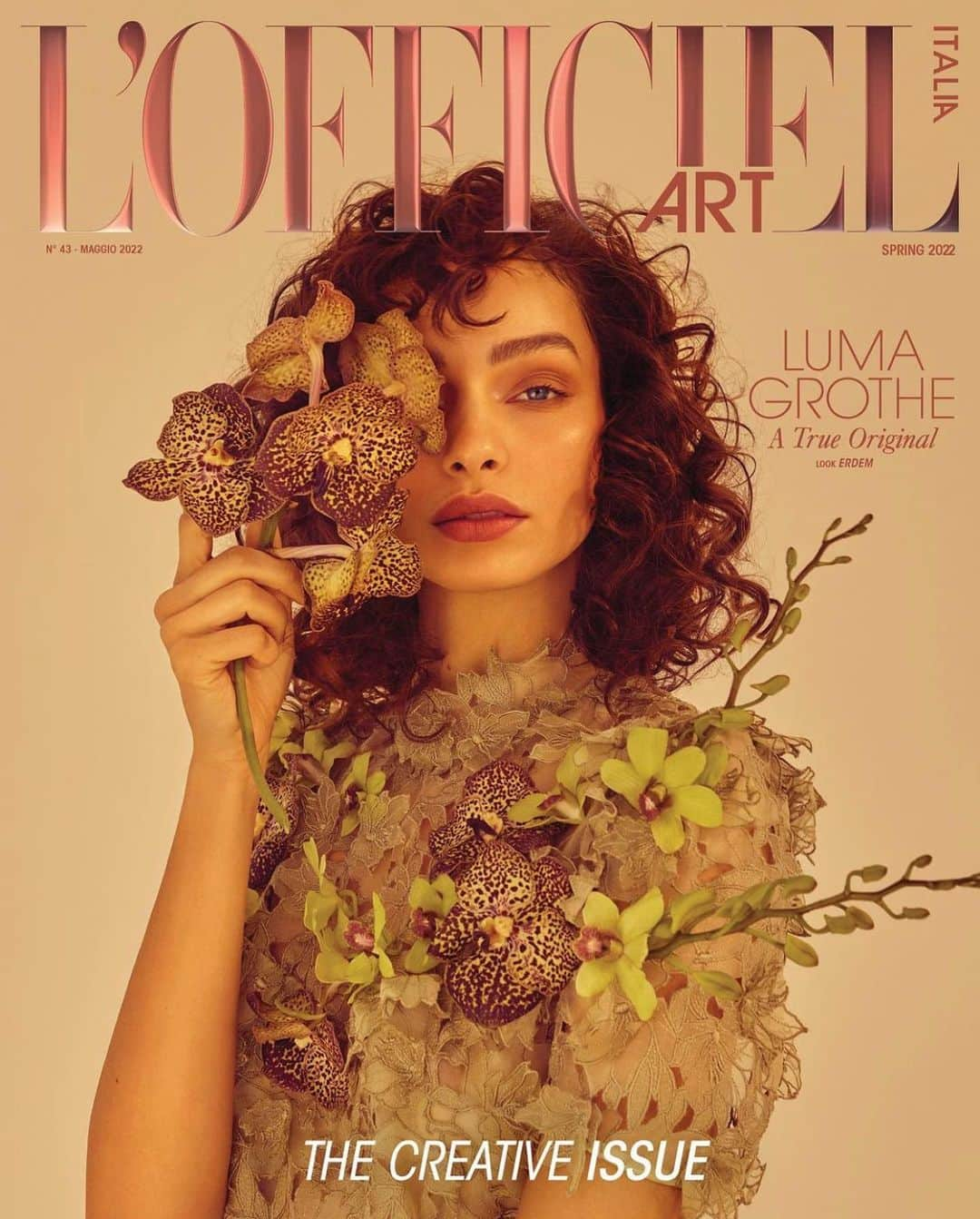 ルマ・グローテのインスタグラム：「Bongiorno! It’s a warm spring day in Italy and on your way to the gelateria you can stop at a newsstand and get a copy of the @lofficielitalia creative issue!  I miss la Bella Itália !   Thank you team for this amazing issue 💋 Editor in chief @giampietrobaudo  Photographer @carlaguler  Stylist @tennilleyamashita  Fashion coordinator @therealgiuliomartinelli  Hair stylist @charlesmchair  Make up artist @deborahaltiziomakeup  Production @muzam_productions  Set design @rainakattelson」