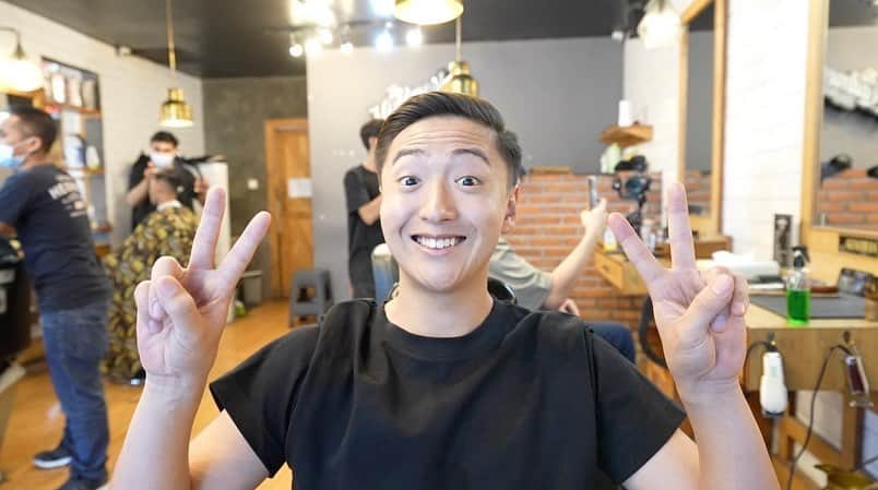 坂崎裕介さんのインスタグラム写真 - (坂崎裕介Instagram)「Aku udah potong rambut seprti orang indonesia👍  pertama kali potong rambut yang pendek  begini👏 jadi orang beda😂 namanya yusuke budi 😂🤣guys, gimana rambut ku baru???🤔 tolong comentar yaaaa🙏  #rambutbaru #orangindonesia #potongrambut #Wasedaboys」5月10日 22時17分 - skzk_yusuke