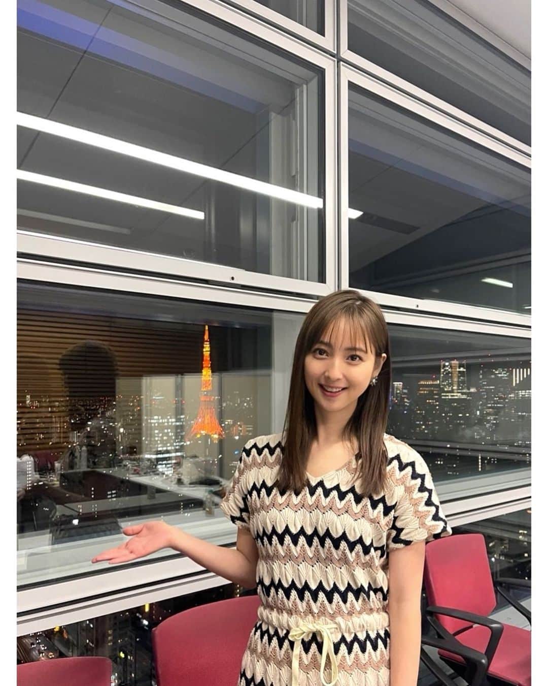 佐々木希さんのインスタグラム写真 - (佐々木希Instagram)「楽しい収録が終わりました！ 楽屋から見える東京タワーが綺麗🗼✨」5月10日 23時26分 - nozomisasaki_official