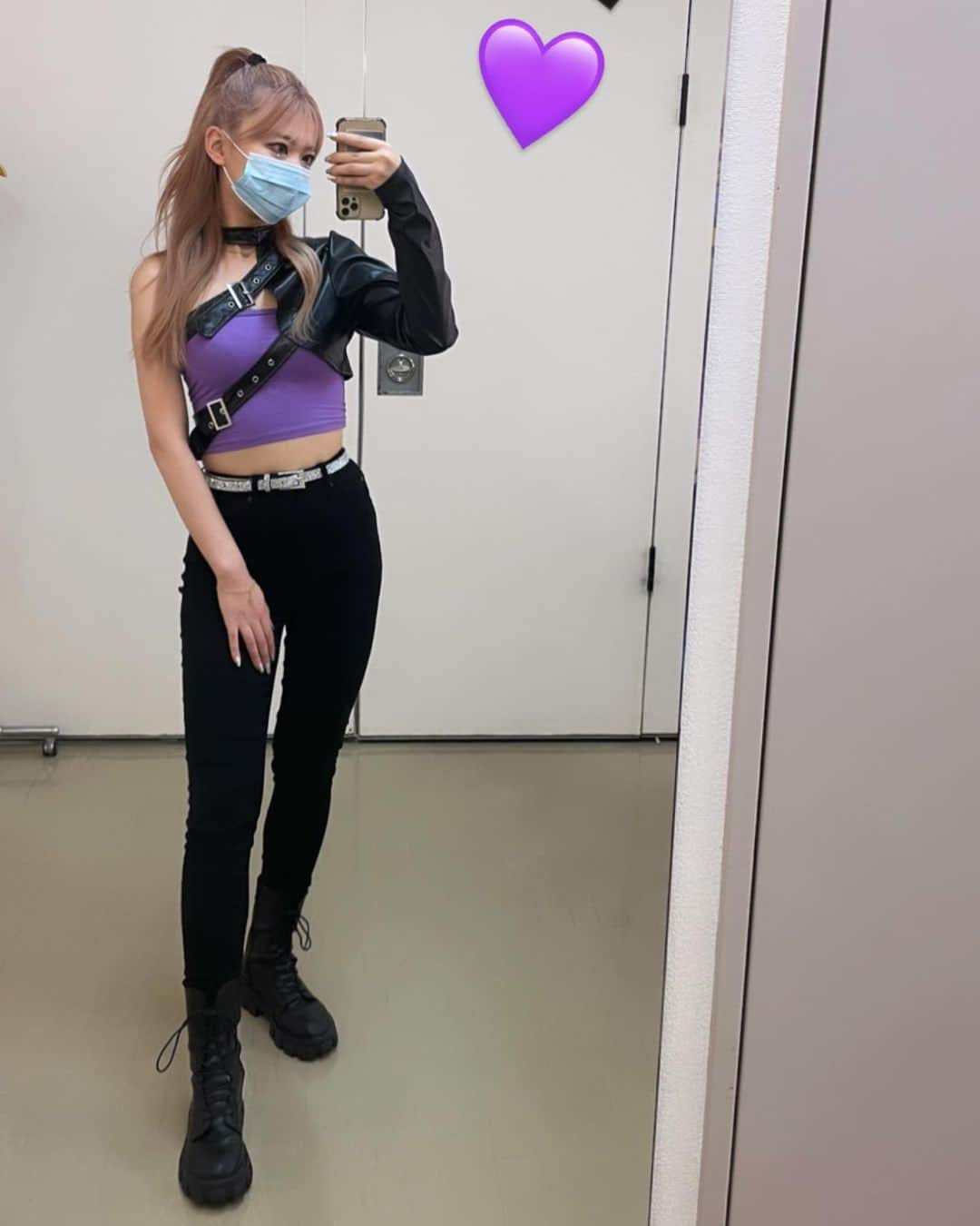 渡邊真由のインスタグラム：「マフィア💜🖤💜」