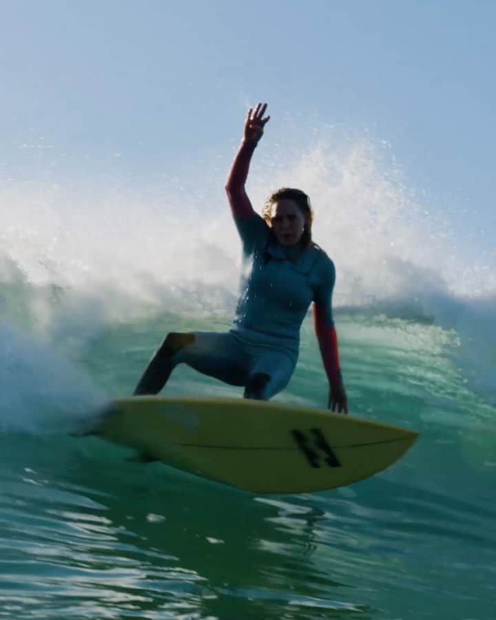 BILLABONG WOMENSのインスタグラム：「This is @lauraenever kind of 🌼FUN 🌼 – Launching tomorrow!   Music - @thebaberainbow Filmed + Edited - @Joelbarker Creative Direction - Swim Good productions @swimgood___」