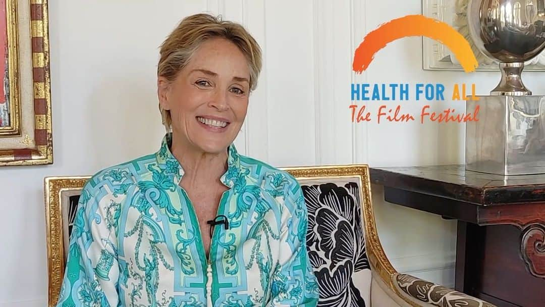 シャロン・ストーンのインスタグラム：「I was excited to serve on the jury of the @who #HealthForAll Film Festival. Join me along with @emilia_clarke, @miamaestro, and more when the winners are revealed on May 13. Watch online at www.who.int/film-festival and support #Film4Health」