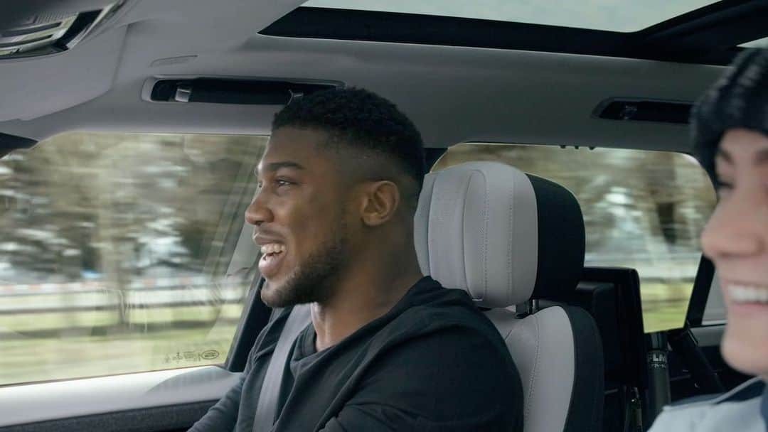 アンソニー・ジョシュアのインスタグラム：「0 to 100 real quick ⛽ @landrover #RangeRoverSport」