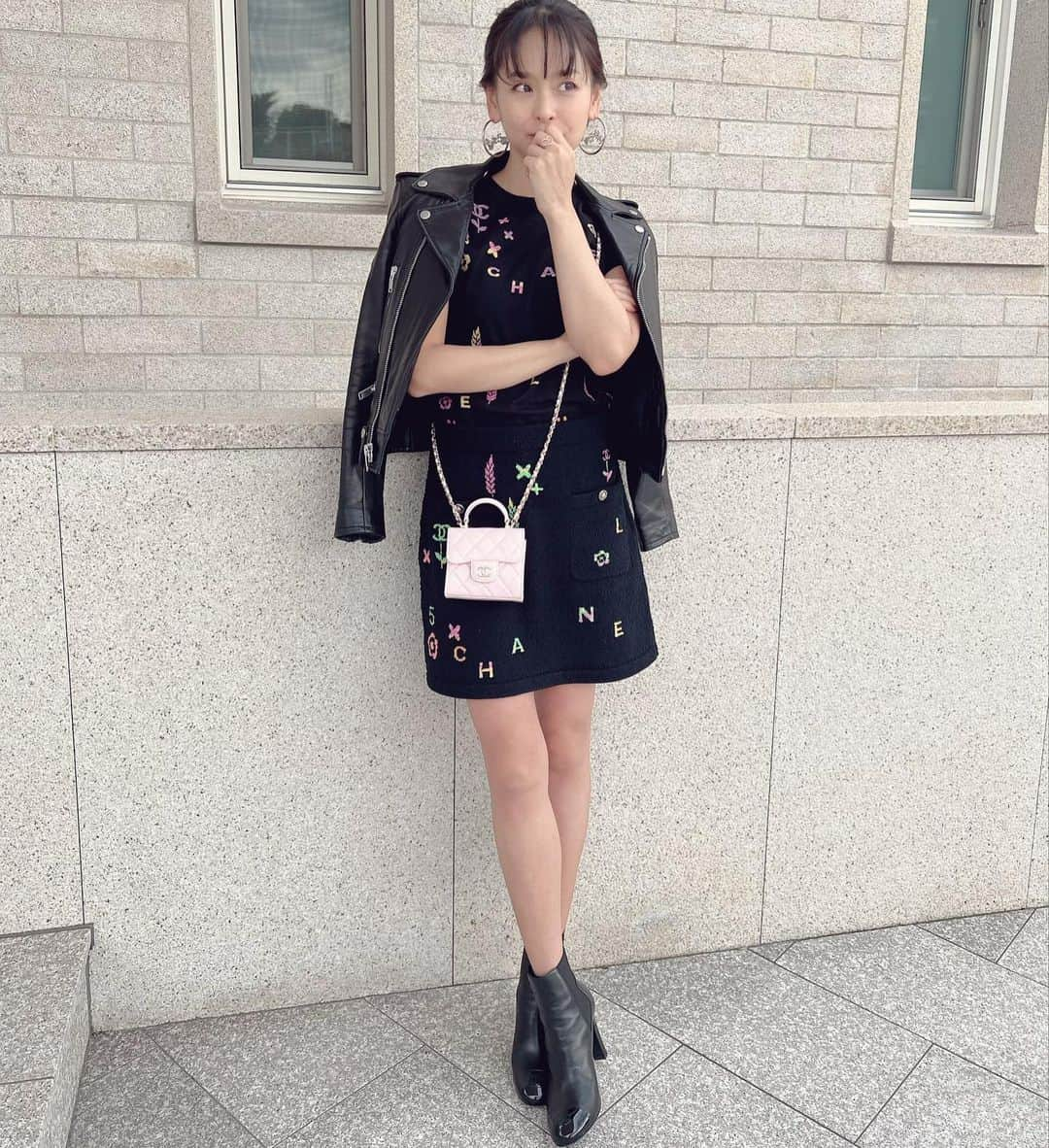 碧井椿さんのインスタグラム写真 - (碧井椿Instagram)「🤍🖤🤍  @chanelofficial  @ysl  @kajabijoux」5月11日 5時25分 - vivichan1325