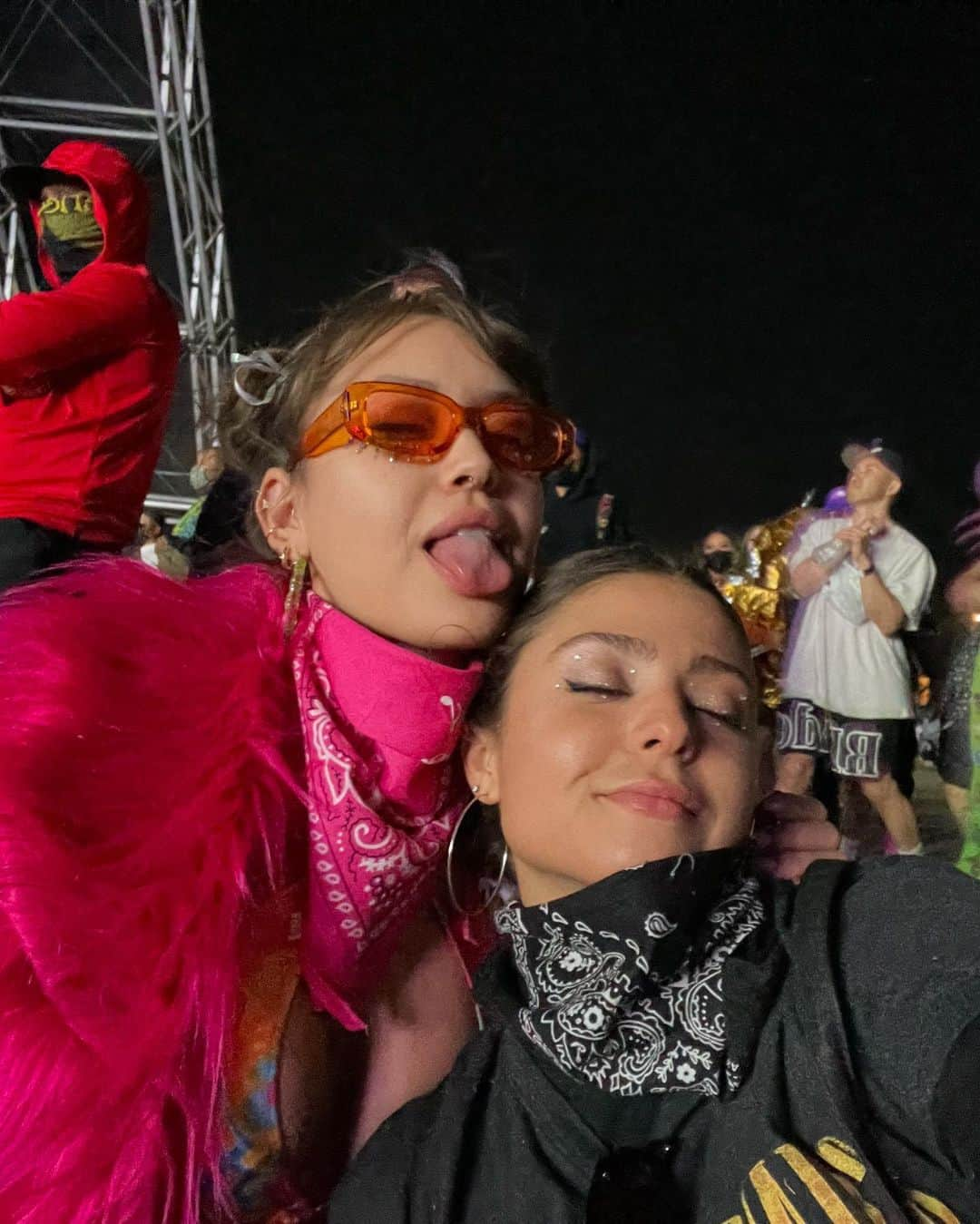 ジャック・レイ・パイルズさんのインスタグラム写真 - (ジャック・レイ・パイルズInstagram)「is it too late to post a Coachella dump?」5月11日 5時30分 - jacque_rae