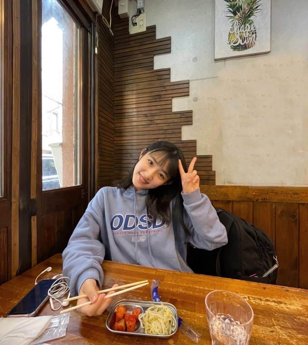 のインスタグラム：「かわいいをお裾分け🫶🏻 今日も一日頑張りましょう🧀  #藤本ばんび#小高サラ #韓国料理#韓国#ナムル」