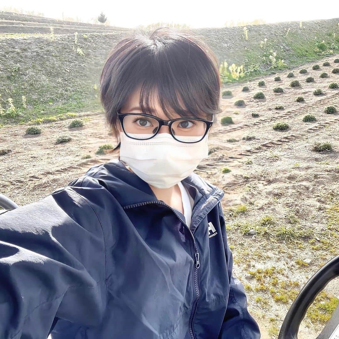 スーパーナブラのインスタグラム：「. 北海道めし その②  札幌で予約の取れないお寿司屋さんとたまたま見つけた回転寿司屋さん🍣✨✨ 幸せすぎます😭✨✨  やっぱりおすし好き✨✨  #すし #高級すし #かいてんずし #北海道グルメ #釣りガール」