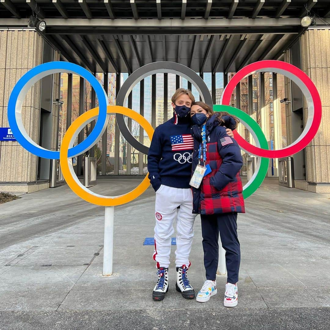 ケイトリン・ホワイエクさんのインスタグラム写真 - (ケイトリン・ホワイエクInstagram)「Finally… almost 3 months later… I made some space to unpack all my Olympic gear (swipe right for a close up) 😅 Sometimes I still can’t believe I was so blessed to live the experience little kids can only dream of achieving. Feeling a little bit nostalgic and a lot of gratitude tonight 🥰 . . . . . #hawayekbaker #kaitlinhawayek #jeanlucbaker #figureskating #figureskate #figureskater #iceskating #iceskate #iceskater #skating #skate #skater #icedance #icedancing #dance #dancing #usfigureskating #athlete #sports #beijingolympics #beijing2022」5月11日 11時42分 - kait_hawayek