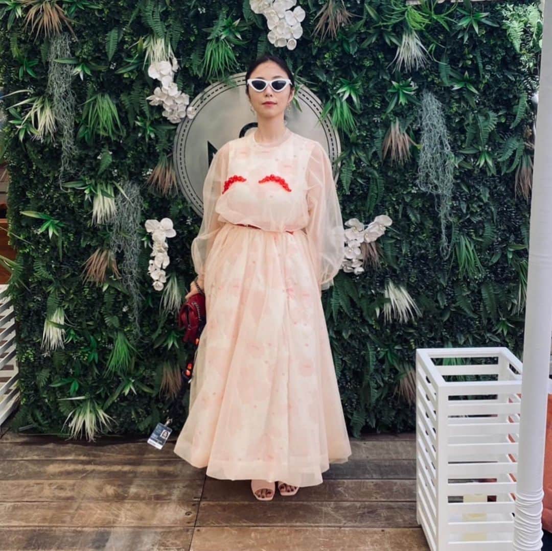 MEGUMIのインスタグラム：「最近はこんな格好でお送りしました💖  It's a fashion style these days.」