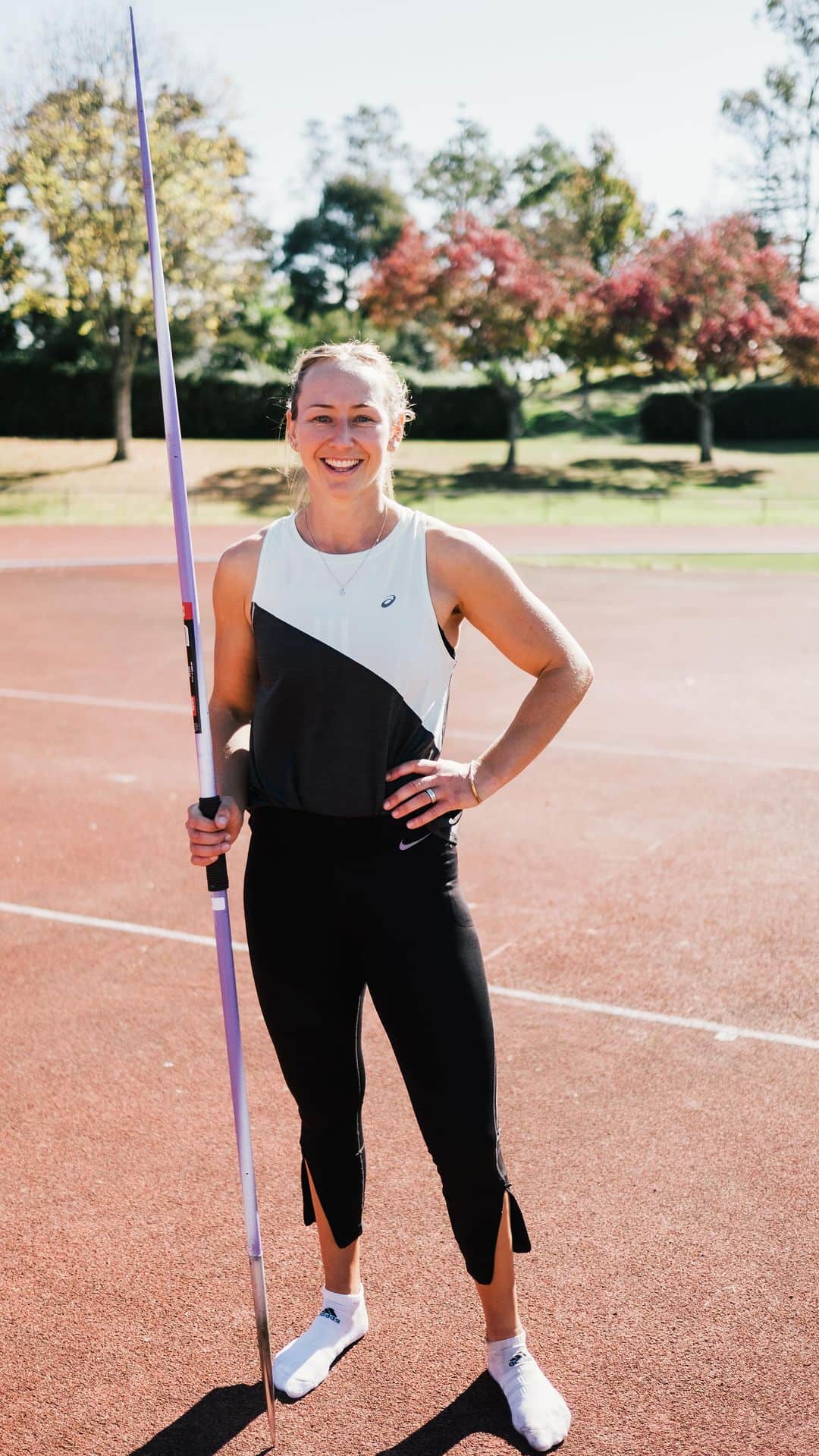 Tori Peetersのインスタグラム：「“I want to be the best in the world. I think it would be pretty awesome to say that, you know it’s a New Zealander who’s the best female javelin thrower in the world.”  New Zealand javelin thrower @tori_peeters60 is looking to launch her career to the top as she aims for a spot in the New Zealand team to Birmingham 🇳🇿  #EarnTheFern #WeAreTheNZTeam #KoTatauTeKapaOAotearoa」