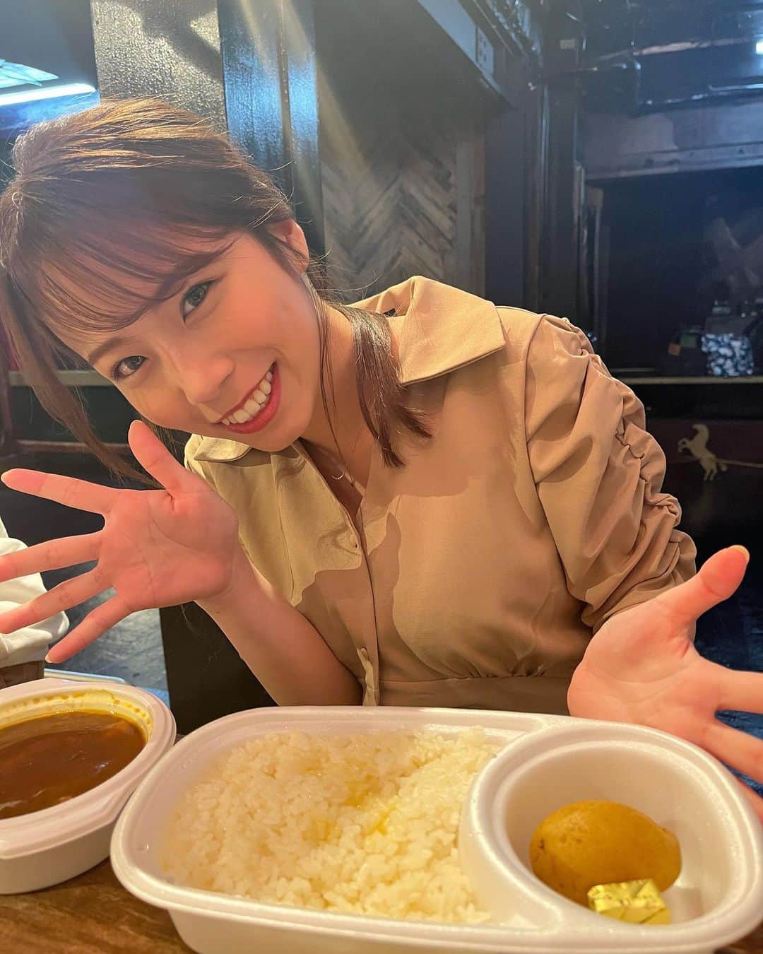 乙陽葵のインスタグラム：「撮影終わりのご飯っ🍛💞」