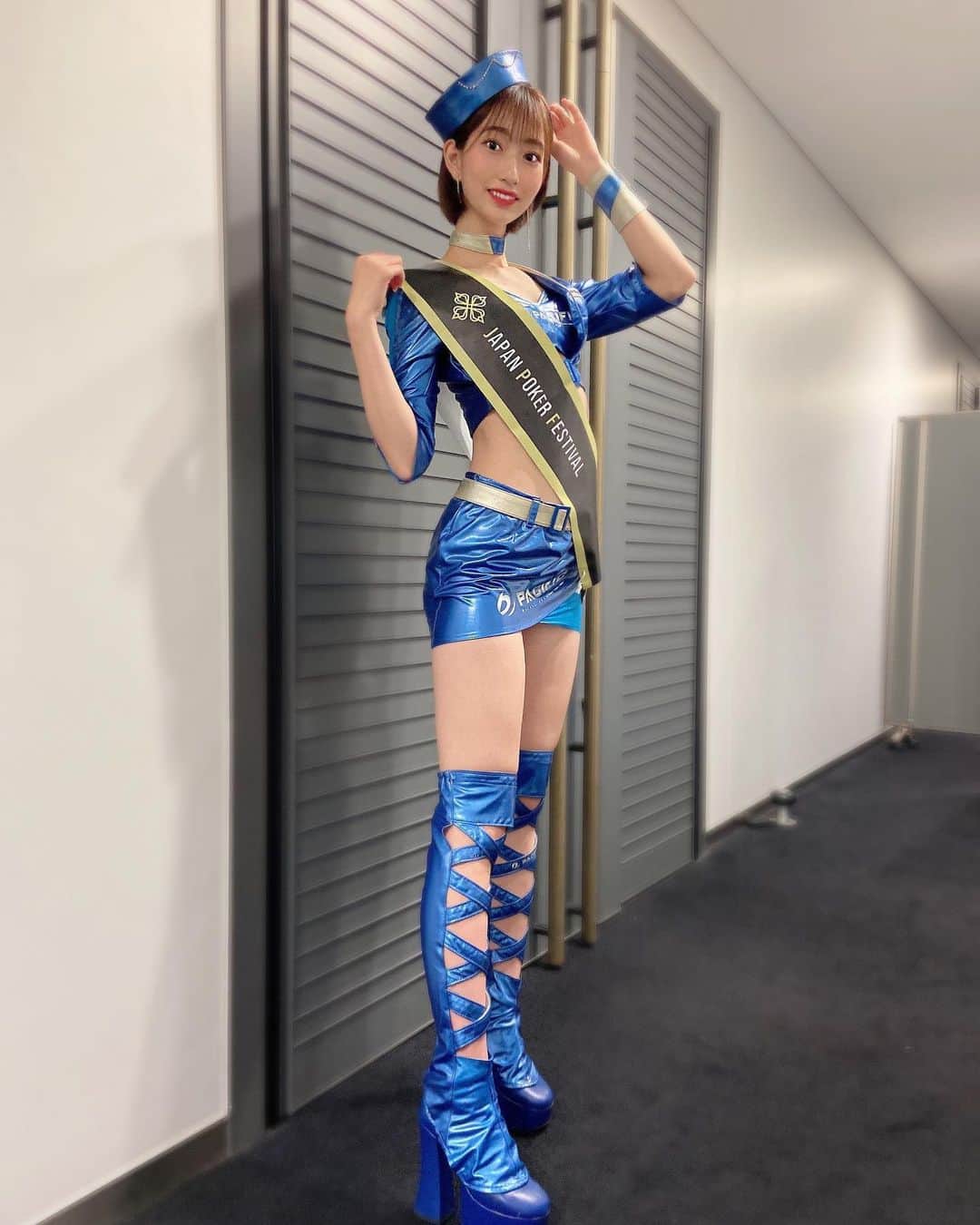 のインスタグラム：「. 全身も載せちゃう〜〜〜〜〜♣︎♥︎ どうかなあ💭  #ポーカークイーン #japanpokerfestival #ポーカー #コスチューム」