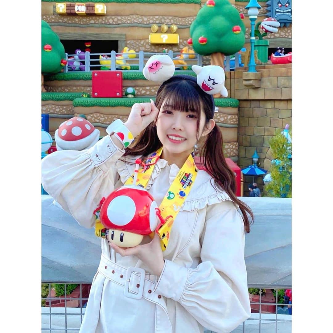 月に足跡を残した6人の少女達は一体何を見たのか…のインスタグラム：「スーパーニンテンドーワールドにて🍄」