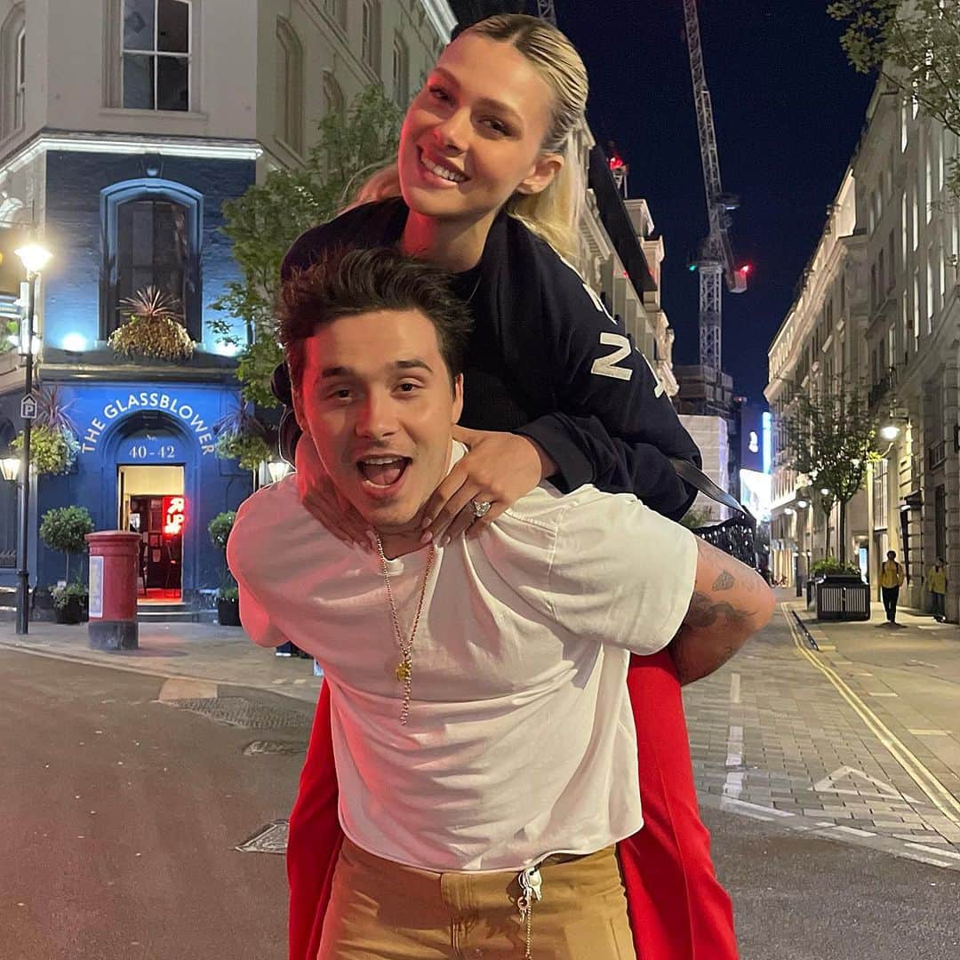 ニコラ・ペルツのインスタグラム：「I love you so much b ❤️❤️❤️」
