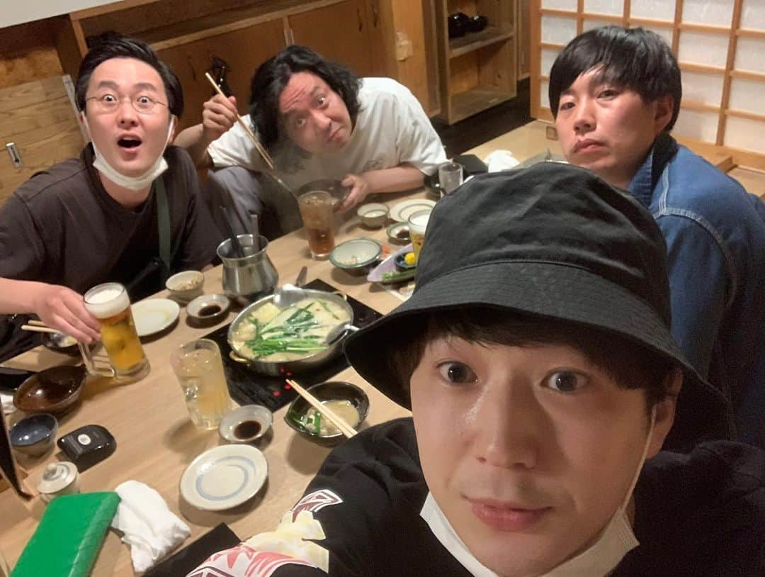 鎌田キテレツさんのインスタグラム写真 - (鎌田キテレツInstagram)「#幸せショット #中谷さんとユニバ #ほとんどの乗り物をシングルライドで乗ったため楽しさを共有できず #ギア観劇 #圧倒された90分間 #ノムさん誕生日 #まだバスソルト開封してないので使えない #大東さんと名古屋の味仙へ #チャーシューメン炒飯ビールを1人で平らげてた #NGK夜出番で石井さんに会えた #顔の大きさ僕の半分 #丸亀でのうどん #僕の失礼な発言により空気悪くなった #丸亀お城まつり #みんなでおつかまたした景色を忘れない #博多でもつ鍋 #脇田さんお会計時に顔引き攣ってたけどミルクボーイさんがご馳走してくださり一安心 #迫田さんと大西さんと海で食べたお弁当 #アヒルの親子が泳いでるのを迫田さんが優しい目で見つめていた #漫才至上主義 #今月22日も東京でやります是非」5月12日 15時05分 - nendo.1116