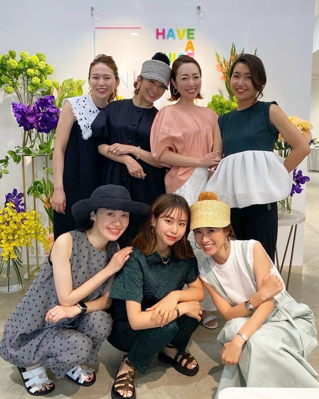Mai Wakimizuのインスタグラム：「本日から神戸北野popup shopが始まりました＼(^o^)／あいにくの雨にも関わらず、openと同時に沢山のお客様に御来場頂き感激しております（；＿；）本当に本当に有難うございます！私は一足早く帰らせて頂いておりますが、真加を始めスタッフ一同ラストまでお待ちしておりますので是非お気軽にお立ち寄り下さいませ♡ ------------------------------ 【popup shopのご案内】 日時:2022年5月12日(木)〜17日(火) 11:00〜18:00(最終日17日は17:00close) 場所:FLORE ARTIST GALLERY (フローラ アーティスト ギャラリー) 神戸市中央区山本通1-7-9  東急プラザブーミン北野1F JR/阪急/阪神「三宮駅」より徒歩8分程度 ------------------------------ #linkable」