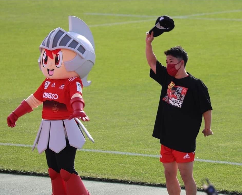 中嶋大希のインスタグラム：「色々と厳しいシーズンでしたが応援ありがとうございました！ 今年から神戸に移籍して暖かく迎え入れてもらいありがとうございました！」