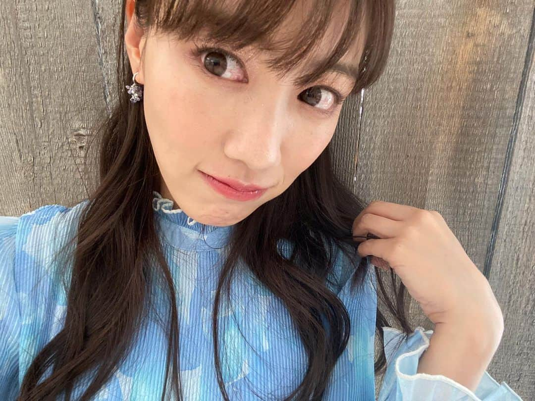 高城れにさんのインスタグラム写真 - (高城れにInstagram)「😌💭💙  #Blue」5月12日 22時55分 - takagireni_official