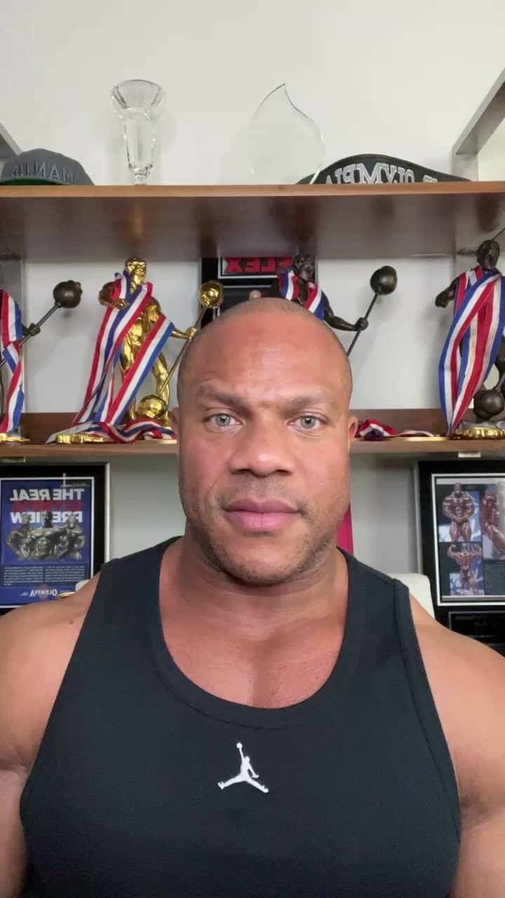 Phil Heathのインスタグラム：「I love you guys.   Engaging with you all brings more than a smile on my face.   I honestly have tears because of how special you guys truly are and that you've managed to follow me and share some real stories of triumph.   I am so thankful for you all.   I am thankful for life.   I am thankful for what I have achieved and experienced.   But I want more and I hope you do too out of life.   No cruising no coastin through this life.   Let's do something our future selves will enjoy dance and fist pump too!!!!  God Bless.   -PH」