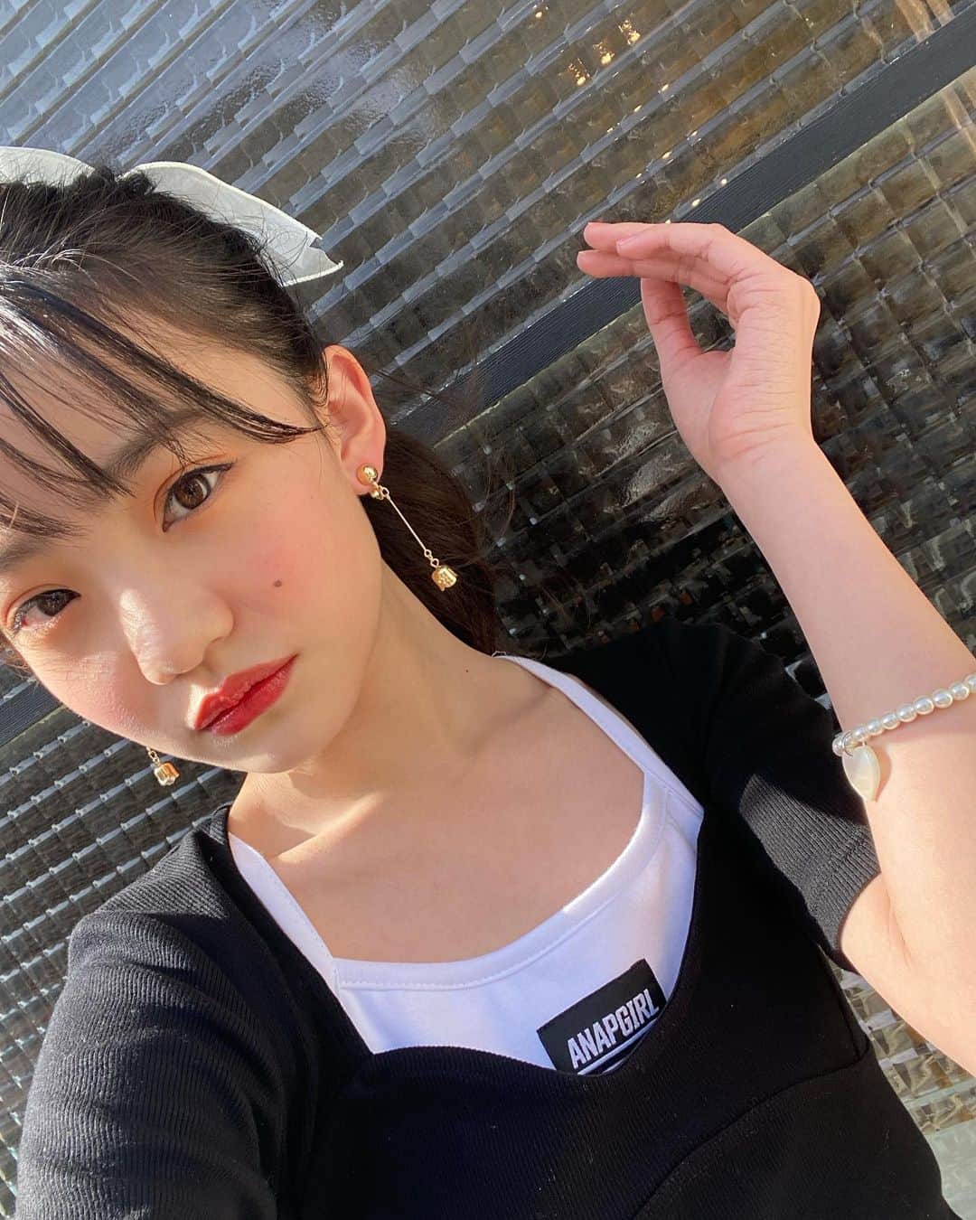 ニコ☆プチのインスタグラム：「. ニコ☆プチ6月号 ×インスタグラム連動企画⭐️ . @anna.official.111  . インスタグラマーあんにゃ😻💖 のオフショ公開☆☆ . あんにゃが撮影した空の写真… 気になるコはスライドしてね💐 . ニコ☆プチ8月号P70-71 『ティックトッカー・ユメナ＆インスタグラマー・あんにゃのみっちゃく！！バズりデイズ☆』をチェックしてね🌈💖 . #星乃あんな #ニコプチ」
