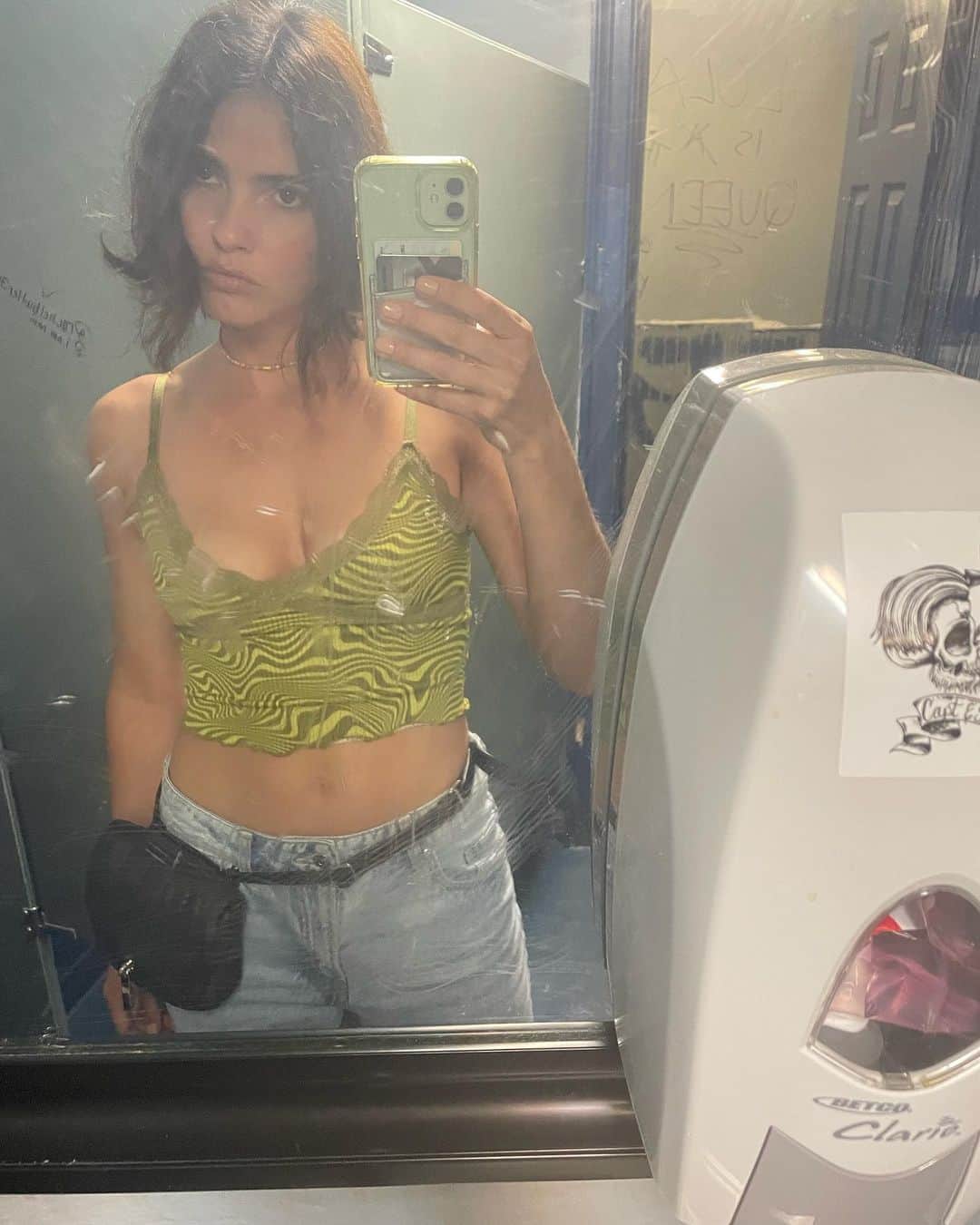 のインスタグラム：「If someone says street 🐀 summer I’m gonna skin my knees and not use neosporin」