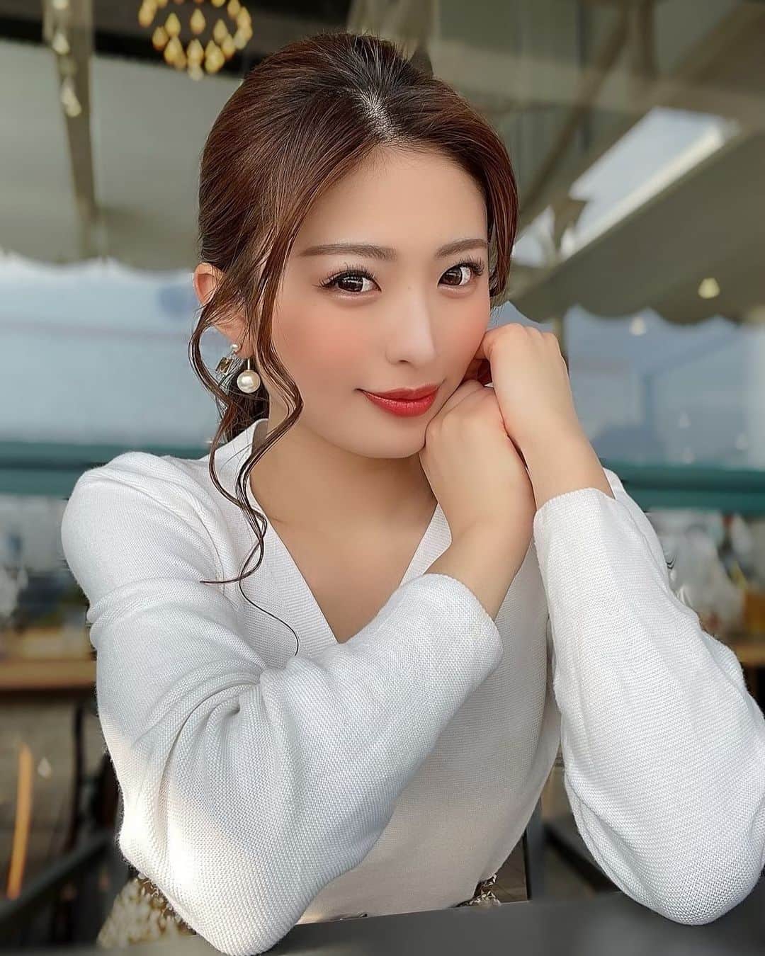 MIYABIのインスタグラム：「皆んながhappyな日になりますように😌🙏  みやちゃんのパワーあげるっ💜  えいっ💜💜💜  #cyberjapan」