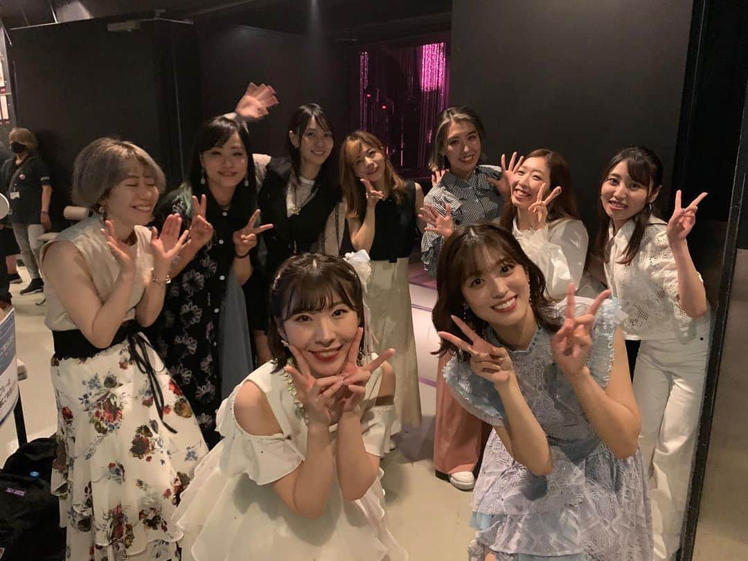 岩佐美咲のインスタグラム：「ラブリーコンサート、本当に楽しかったなあ…🥲✨　　　　　　　 今回一緒に歌わせて頂いた長谷川愛ちゃん、素晴らしい演奏で盛り上げてくださったバンドメンバーの皆さん、そして最高のお客さま！　　　　　　　　 全てに感謝の気持ちでいっぱいです♡」