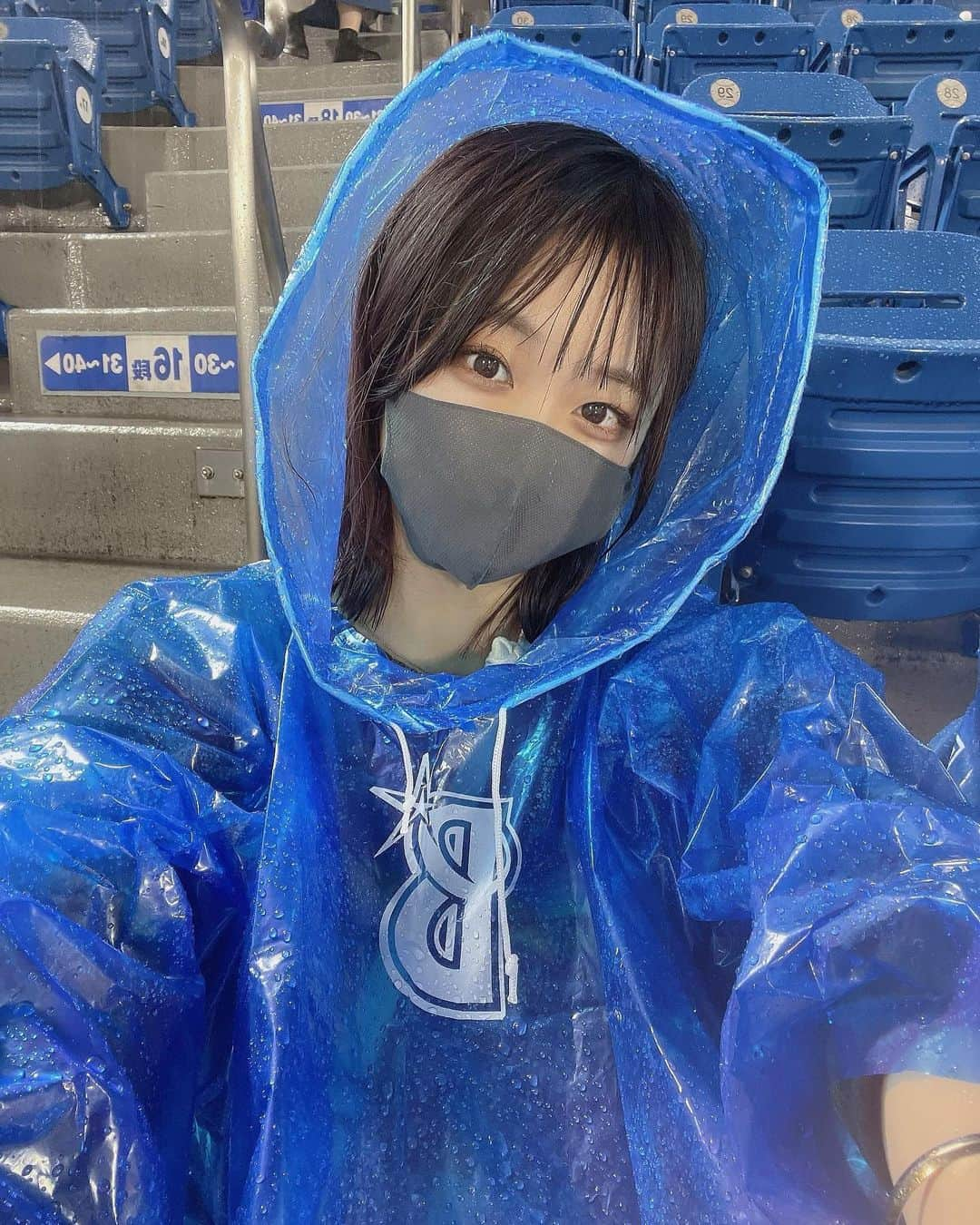 インスタ野球女子【公式アカウント】さんのインスタグラム写真 - (インスタ野球女子【公式アカウント】Instagram)「・ ・ こんにちは💙 今日は#ベイスターズ女子 をご紹介していきます♡* ・ 素敵な美人さん( ᵕᴗᵕ )💙💙💙* ・ @yurika_shimazaki さんのアカウントも是非覗いてみてください✨* ・ インスタ野球女子ではプロ野球を観戦、応援している女性の方をRepostでご紹介させていただいています⚾* ・ みなさんも「#インスタ野球女子」をつけて投稿しよう！ 素敵な野球仲間が見つかるかも、、🙋！* ・ 素敵な投稿はリポストさせていただきます😘* ・ 次回もお楽しみに〜👋👋 .  #baseball#野球好き #横浜ＤｅＮAベイスターズ#ハマっ娘 #ベイスターズ#dnaベイスターズ #べいすたーず #野球観戦  #野球場 #orixbuffaloes #baseball  #野球好きな人と繋がりたい #ベイスターズファンと繋がりたい #野球女子 #ユニホーム #野球 #プロ野球 #可愛い#美人#美女 #baystars #yokohama #denaベイスターズ #ベイスターズ #ベイガール #iloveyokohama #⭐️ #横浜DeNAベイスターズ  #インスタ野球女子」5月13日 11時05分 - baseball_girl_89