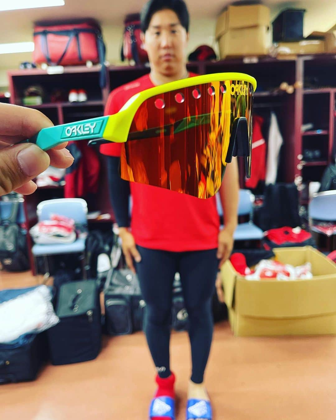 野間峻祥さんのインスタグラム写真 - (野間峻祥Instagram)「新しいサングラス いつもありがとうございます #oakley#変なのうつってる」5月14日 8時07分 - noma.37