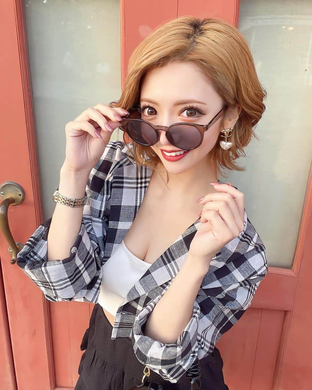 美女美容事情さんのインスタグラム写真 - (美女美容事情Instagram)「《ハイトーンショート美女🕶💖》⁠⠀ *⠀⠀⠀⠀⠀⠀⁠⠀⁠⠀⁠⠀⁠⠀⁠⠀ 今回ご紹介させて頂きますのは!!👀❤️⁠⠀⁠⠀⁠⠀⁠⠀⁠⠀ CHIAKIさん<@chii_054> の素敵なお写真📸⠀⁠⠀⁠⠀⁠⠀ *⠀⁠⠀ オシャレな春コーデでお出かけ‼︎☺️🧡⠀ かわいすぎて見惚れてしまいますね💕✨⠀⠀⠀⁠⠀⁠⠀⁠⠀⁠⠀⁠⠀ *⠀⁠⠀⁠⠀⁠⠀⁠⠀⁠⠀ CHIAKIさん<@chii_054> 素敵な投稿をありがとうございました☺️📸✨⠀⁠⠀ CHIAKIさんのアカウントには他にも素晴らしい投稿が沢山ありますので是非覗いてみてくださいね💁‍♀️💙⁠ ⁠⠀ ⠀⠀⁠⠀⁠⠀⁠⠀⁠⠀ △▼△▼△▼△▼△▼△▼△▼△▼△▼ ⁠⠀⁠⠀⁠⠀⁠⠀ ❤️🧡💛「ビジョビ (美女美容事情)」💚💙💜⠀⠀⠀⠀⠀⠀⠀⠀⠀⠀⠀⠀⠀⠀⁠⠀⁠⠀⁠⠀⁠⠀⁠⠀⁠⠀ 👇掲載ご希望の方は👇⠀⠀⠀⠀⠀⠀⠀⠀⠀⠀⠀⠀⠀⠀⠀⁠⠀⁠⠀⁠⠀⁠⠀⁠⠀⁠⠀ @b_b_j.jタグ付けと🖤 #ビジョビ ⁠⠀⁠⠀ 🖤タグ付けお願いします⠀⠀⠀⠀⠀⠀⠀⠀⠀⠀⠀⠀⠀⠀⠀⁠⠀⁠⠀⁠⠀⁠⠀⁠⠀⁠⠀ △▼△▼△▼△▼△▼△▼△▼△▼△▼ ⁠⠀⁠⠀ #美人#美女#春コーデ#オシャレ⠀ #ハイトーンショート#ギャルメイク⠀ #インスタ美女#インスタ美人」5月14日 17時05分 - b_b_j.j