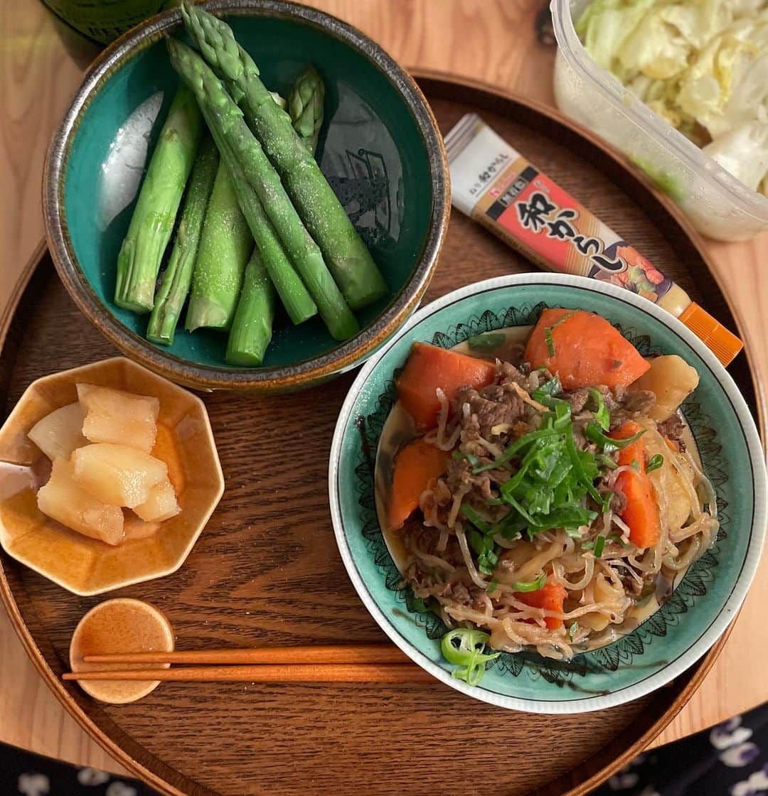 吉田知那美さんのインスタグラム写真 - (吉田知那美Instagram)「日々肉じゃが🥔🥔🥔 和からし付けて食べるのが好きです🥢  #肉じゃが」5月14日 18時20分 - chinami1991