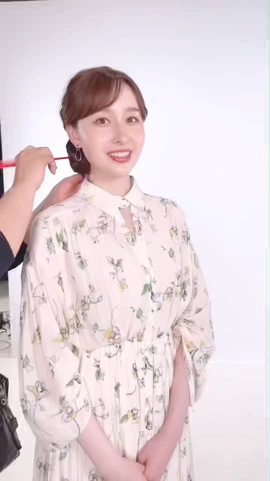 のインスタグラム：「💄  . .  関東で放送されている番宣スポットの撮影中。 動画だと何をしたらいいのか分からなくなり ただ笑っているだけです。😇  私が撮影している間、田村アナはお着替え。田村アナの撮影中は私がお着替え。という感じで順番に撮影をしております。😊  . .  #fromTBS #撮影中」