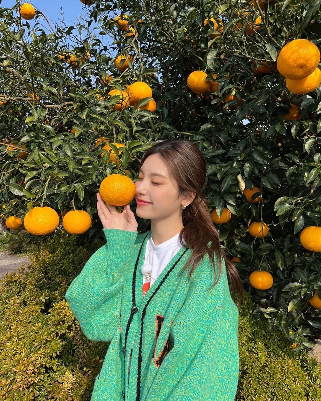 ITZYさんのインスタグラム写真 - (ITZYInstagram)「🍊」5月14日 19時13分 - itzy.all.in.us