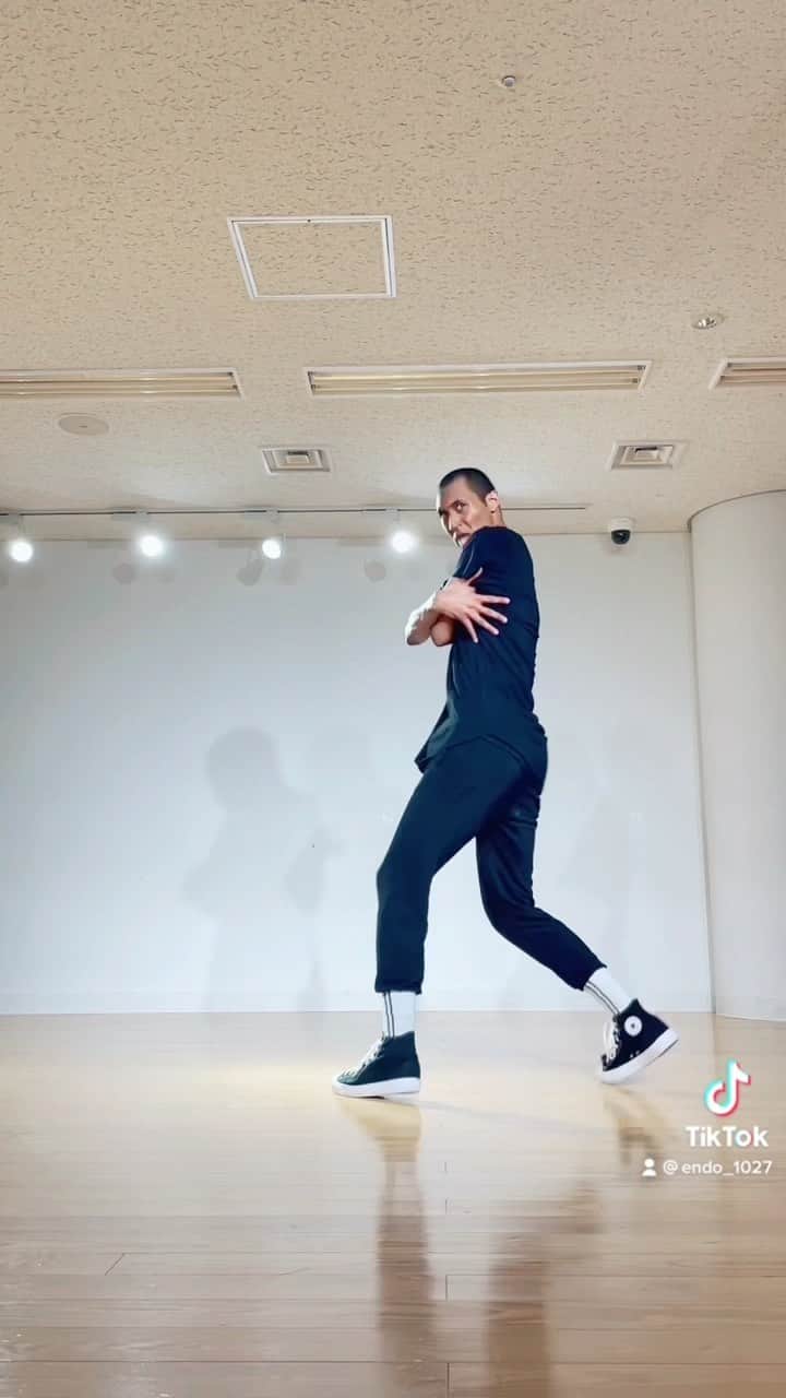 のインスタグラム：「#えんどぅ踊ってみた #ENDocoverdance  #FEARLESS #IMFEARLESS  #LE_SSERAFIM @le_sserafim」