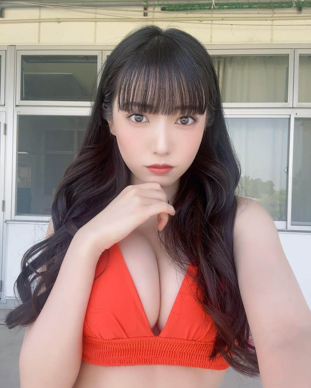 のインスタグラム：「フォロワー3万人突破ありがとうございます🎉💫  遅くなってしまいましたが、今月のスケジュール更新しました~🌈 今月も沢山会いに来てね🥰💭 ・ ・ ・ ・ ・ ・ ・ ・ ・ ・ ・ 【5月スケジュール】 1(日)  対バン@ヒューリックホール 　　　　かおるん生誕祭 2(月)  週刊プレイボーイ発売日 3(火)  対バン@ヒューリックホール 4(水)  フレッシュ!プール撮影会 5(木)  ソフマップLIVE 7(土)  Cream発売日 8(日)  WHIP撮影会 9(月)  サマナーズウォー 12(木)  対バン@twinbox GARAGE 15(日)  東京Lilyプール撮影会 16(月)  サマナーズウォー 17(火)  定期公演@新大久保KPL 21(土)  フレッシュ!プール撮影会 22(日)  イベント出演予定 23(月)  サマナーズウォー 24(火)  対バン@秋葉原ZEST予定 28(土)  フレッシュ!プール撮影会 30(月)  サマナーズウォー 31(火)  定期公演@新大久保KPL  【8月15(月)    1st anniversary ワンマンライブ】  【5thDVD】 『#おとなになる〜19to20〜』絶賛発売日！！！ 最後の作品なので是非観てね~♡ ・ ・ ・ twitter→ @sakurada_anon ← ・ ・ ・ #桜田愛音　#カメリパ #カメレオンリパブリック　#インスタグラビア #グラビア　#水着 #撮影会　#撮影 #撮影モデル #カメラ #メイク #camera #Shooting #makeup #girl  #photooftheday #selfie #tiktok」