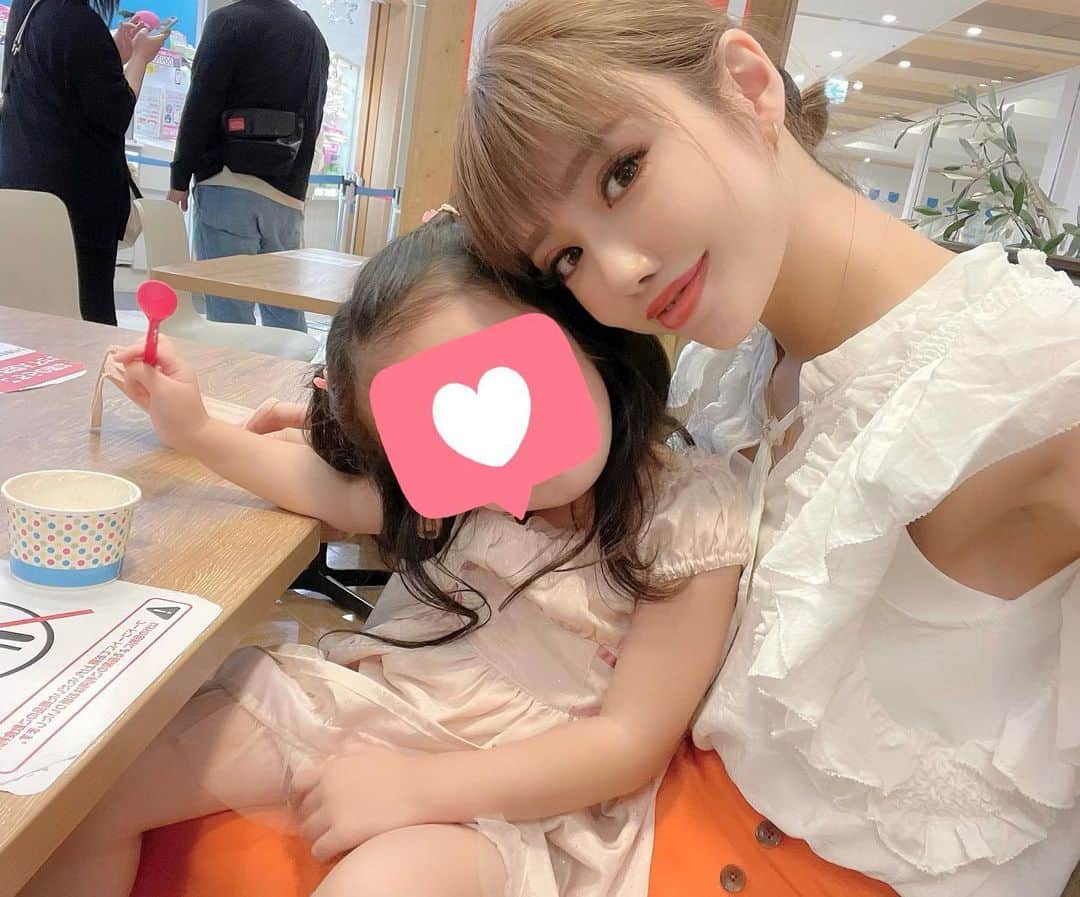 MARIEのインスタグラム：「週末お決まり31🧁🧡💛」